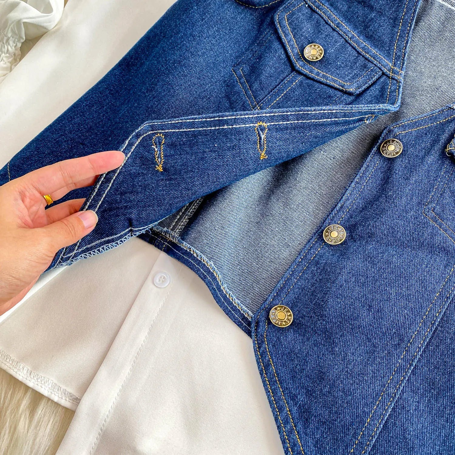 SuperAen Korean Style Office Lady Loose Lantern Sleeve Shirt Single-breasted V-neck Vest Denim Jacket Two-piece Sets