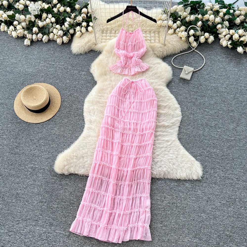 A vintage elegant halter sleeveless Korean fashion women’s clothing set for autumn, consisting of two pieces