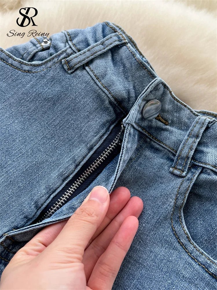 Vintage Hotsweet Denim Pants for women feature a high waist, zipper, diamonds splice, and jacquard design. - MODE SEPHRA