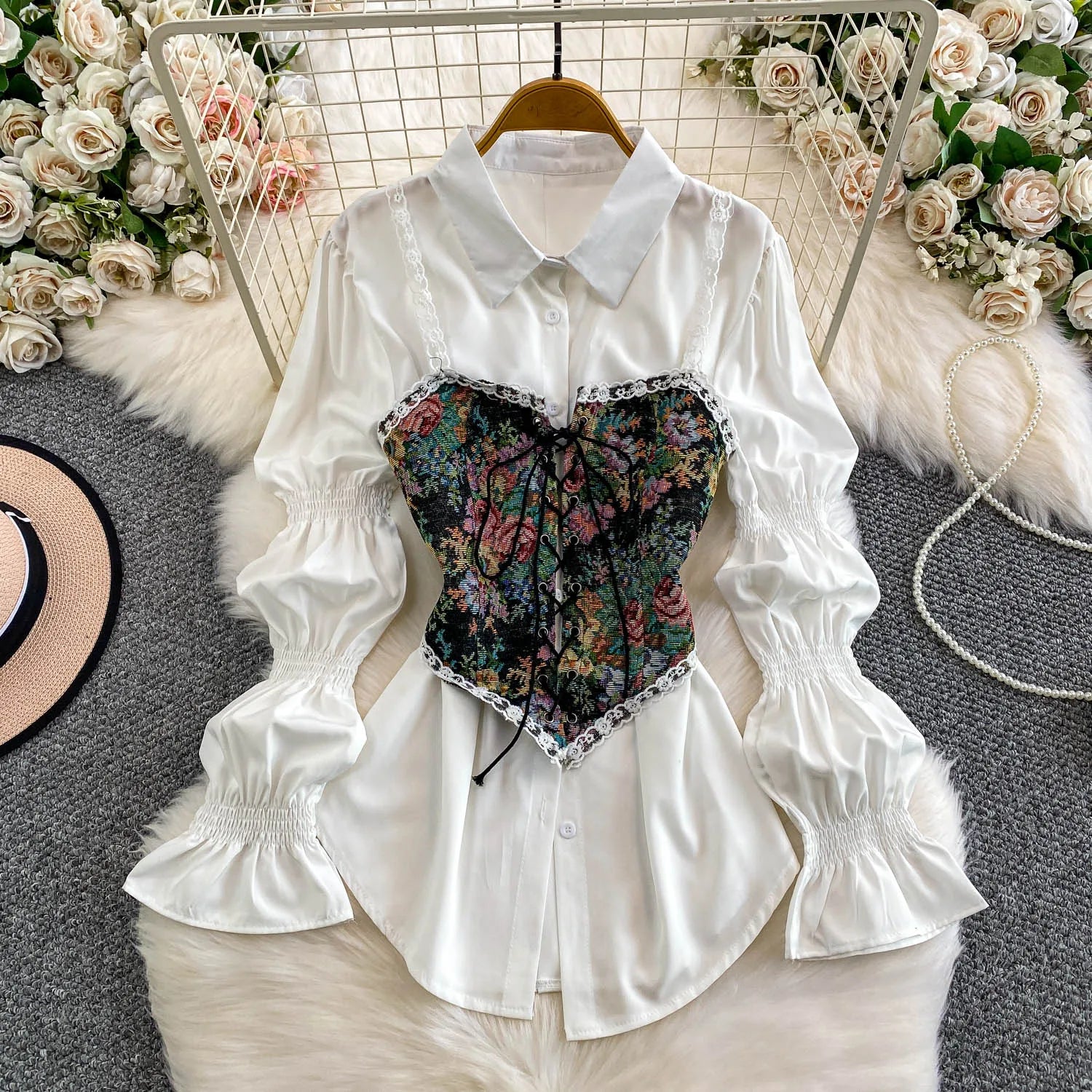 Retro Floral Embroidery Slim Fit Bell Sve Lace Trim irt White Splicing Design Versatile Women's Premium Quali Blouse