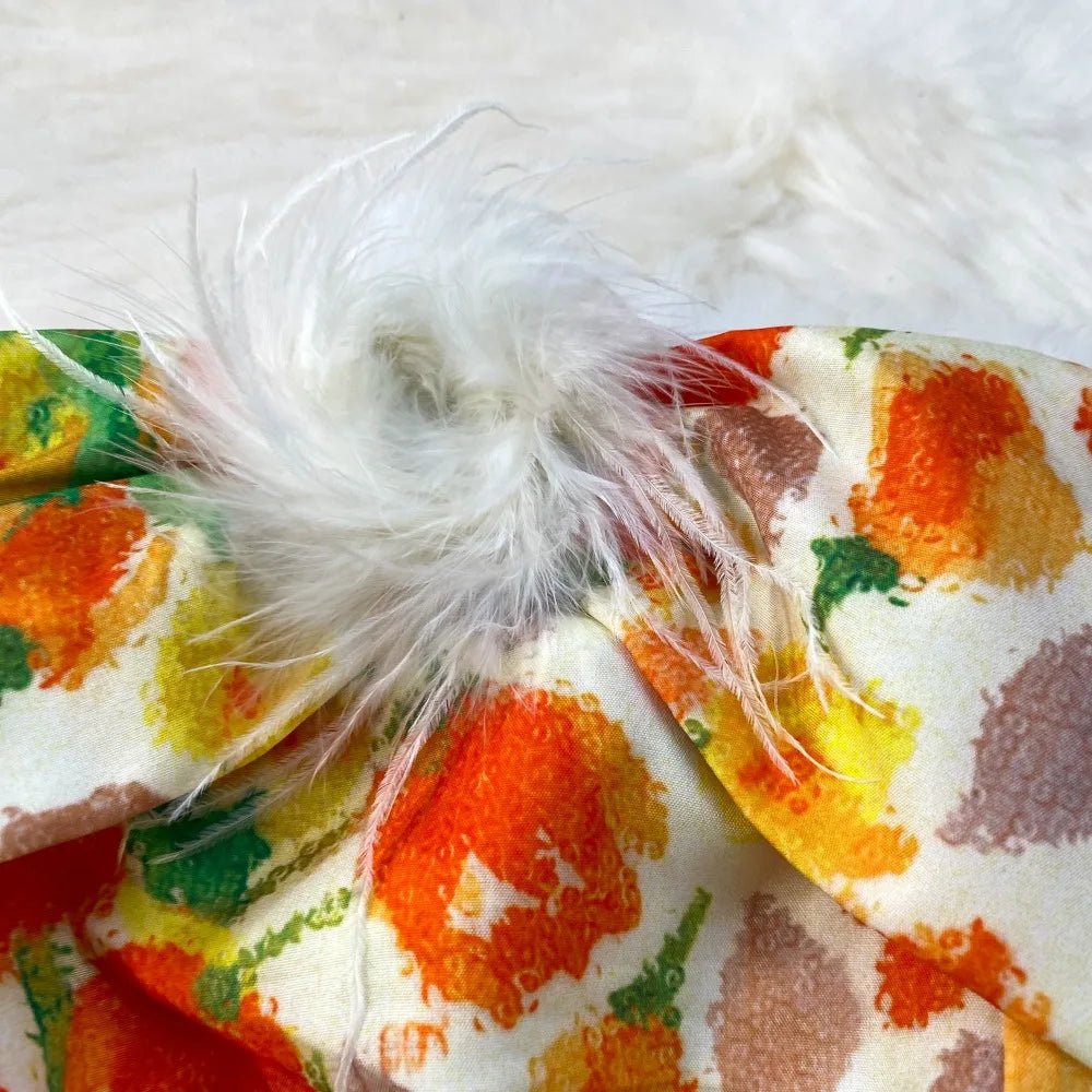 A chic vintage mermaid dress with a spliced design, inspired by Korean fashion, is a two-piece set for women.