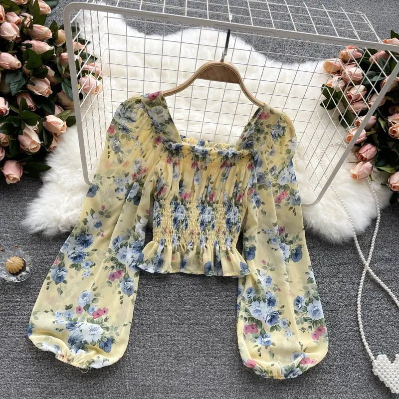 French Sweet Floral Print Chiffon Top Early Autumn 2025 New Women Slimming Bubble Lantern Sleeve Short Style Women's Blouse