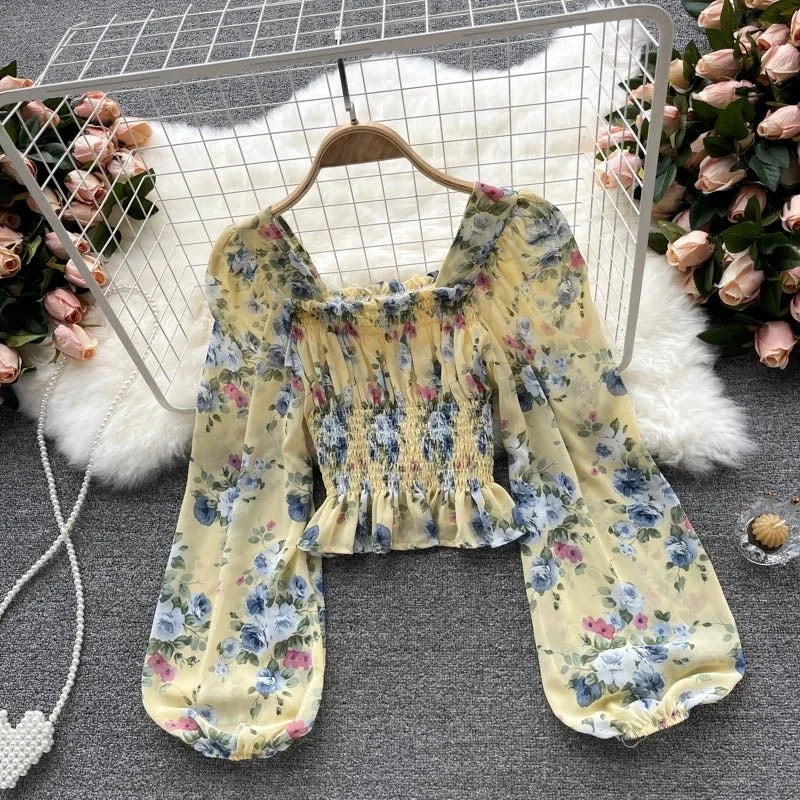 French Sweet Floral Print Chiffon Top Early Autumn 2025 New Women Slimming Bubble Lantern Sleeve Short Style Women's Blouse